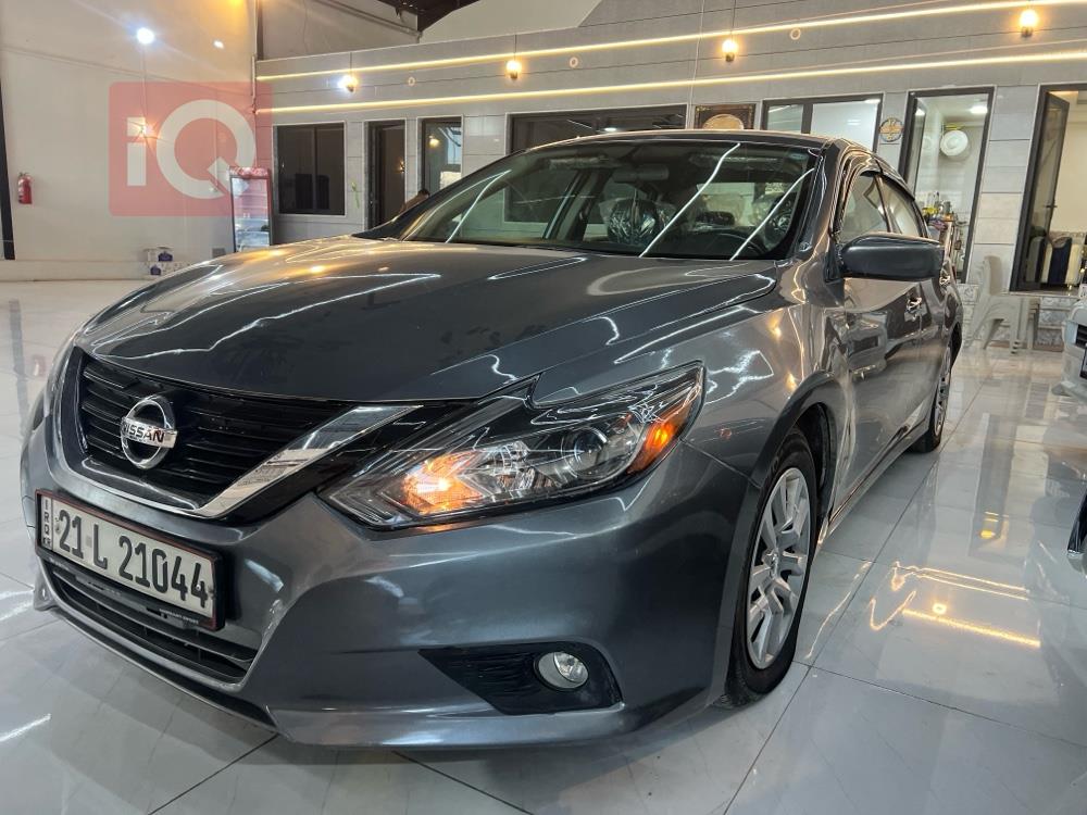 نيسان ألتيما